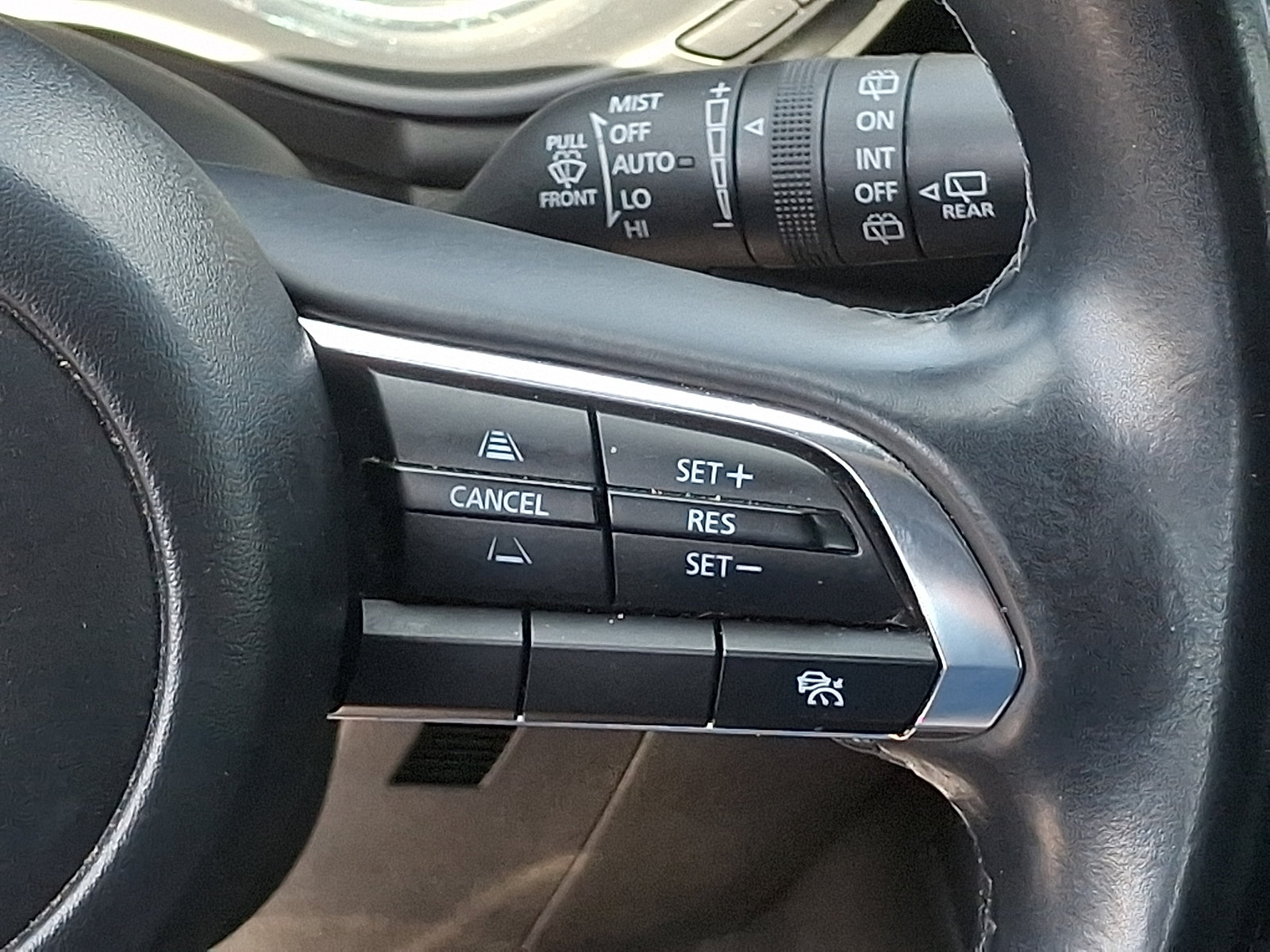 Used 2024 MAZDA MAZDA3 s FWD image 22