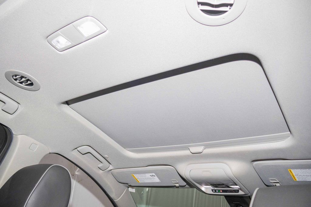 Used 2020 Buick Enclave Avenir w/ Avenir Technology Package image 27