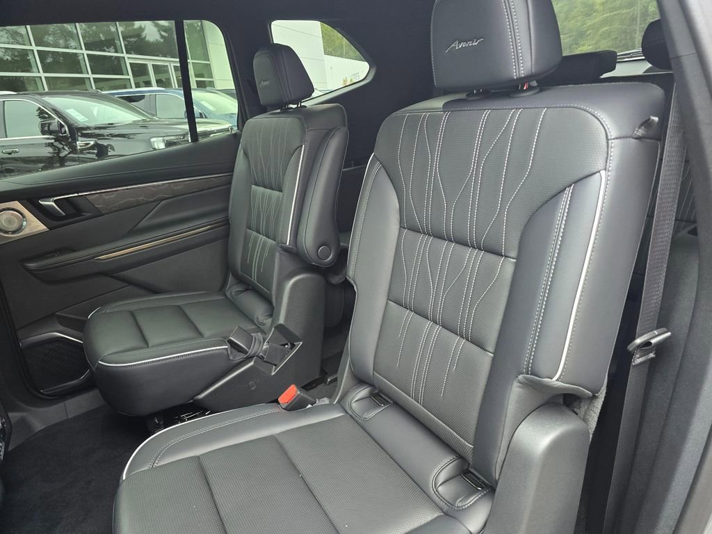 Used 2026 Buick Enclave Avenir w/ Super Cruise Package AWD/4WD image 18