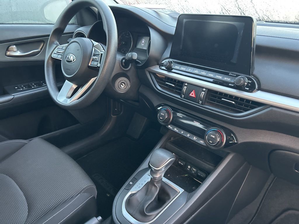 Used 2019 Kia Forte LXS FWD image 9