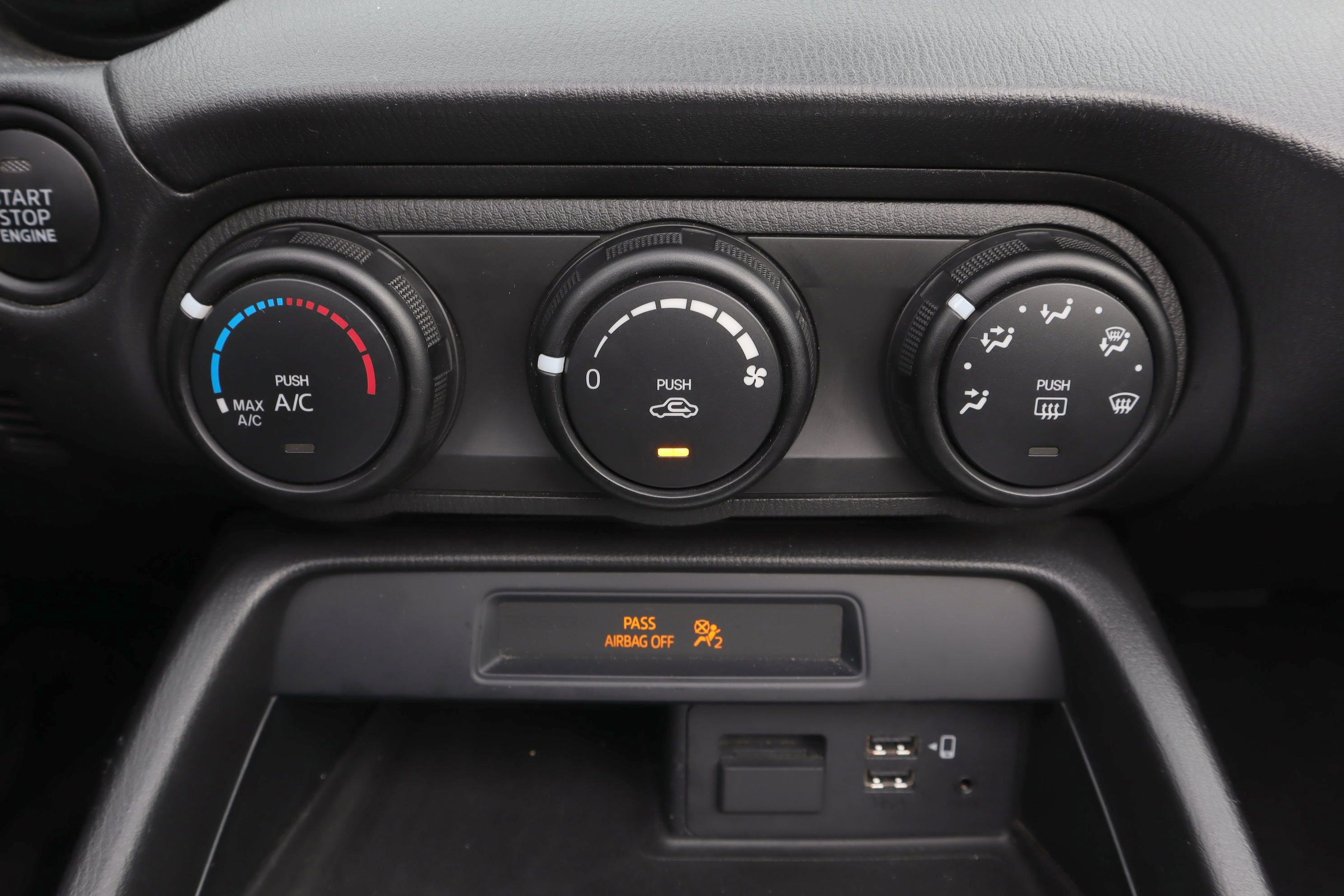 Used 2023 MAZDA MX-5 Miata Sport image 13