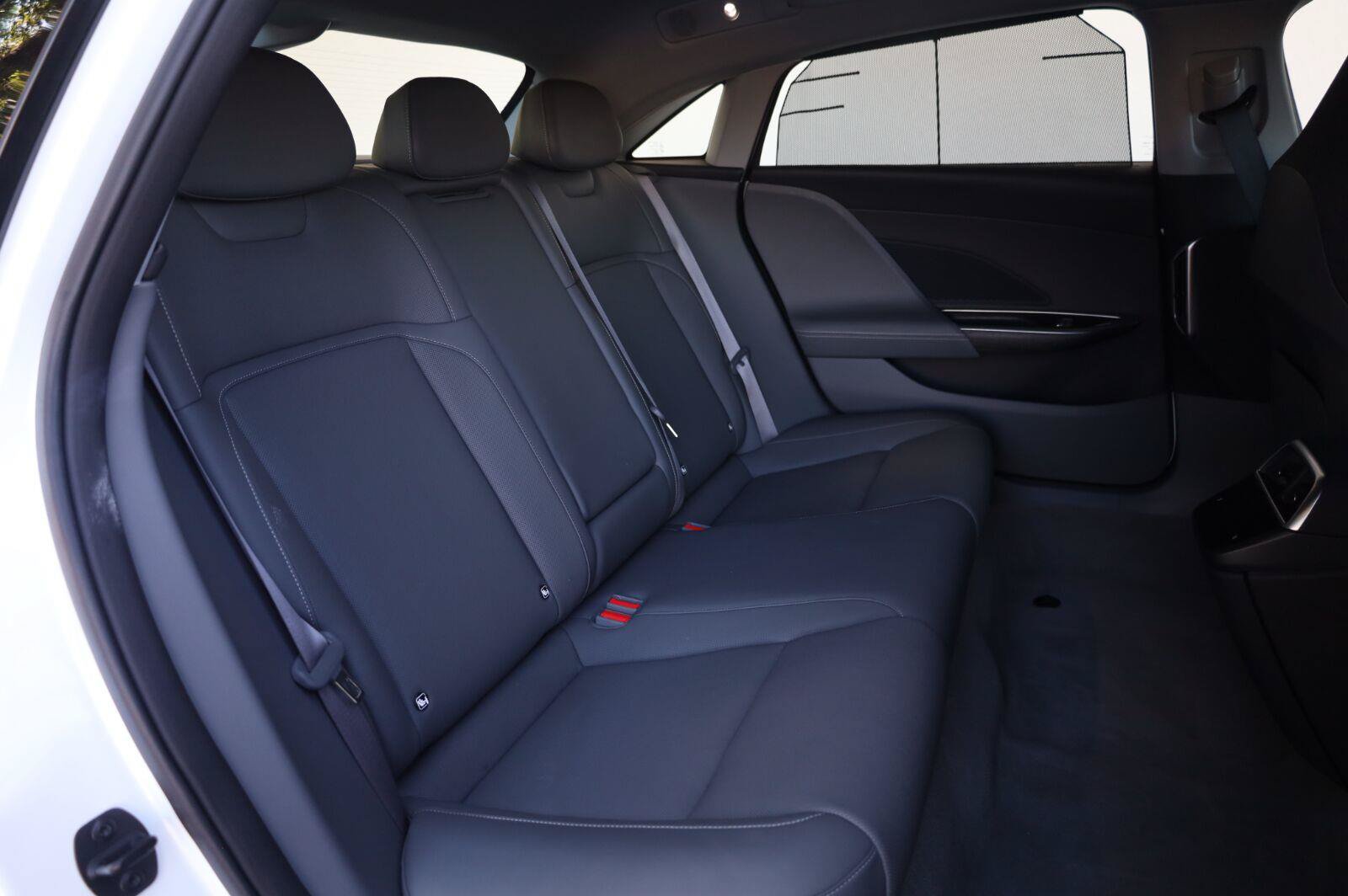 Used 2025 Lucid Air Touring AWD/4WD image 21