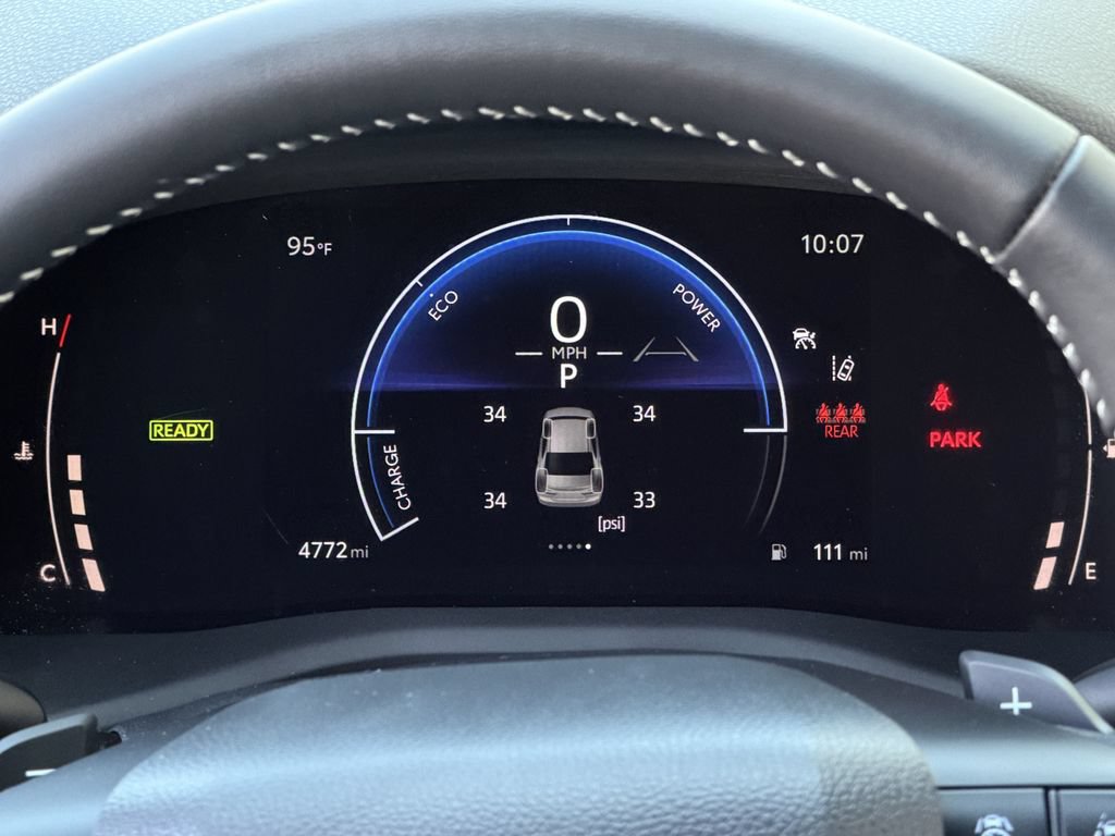 Used 2025 Toyota Camry SE w/ Convenience Package FWD image 17