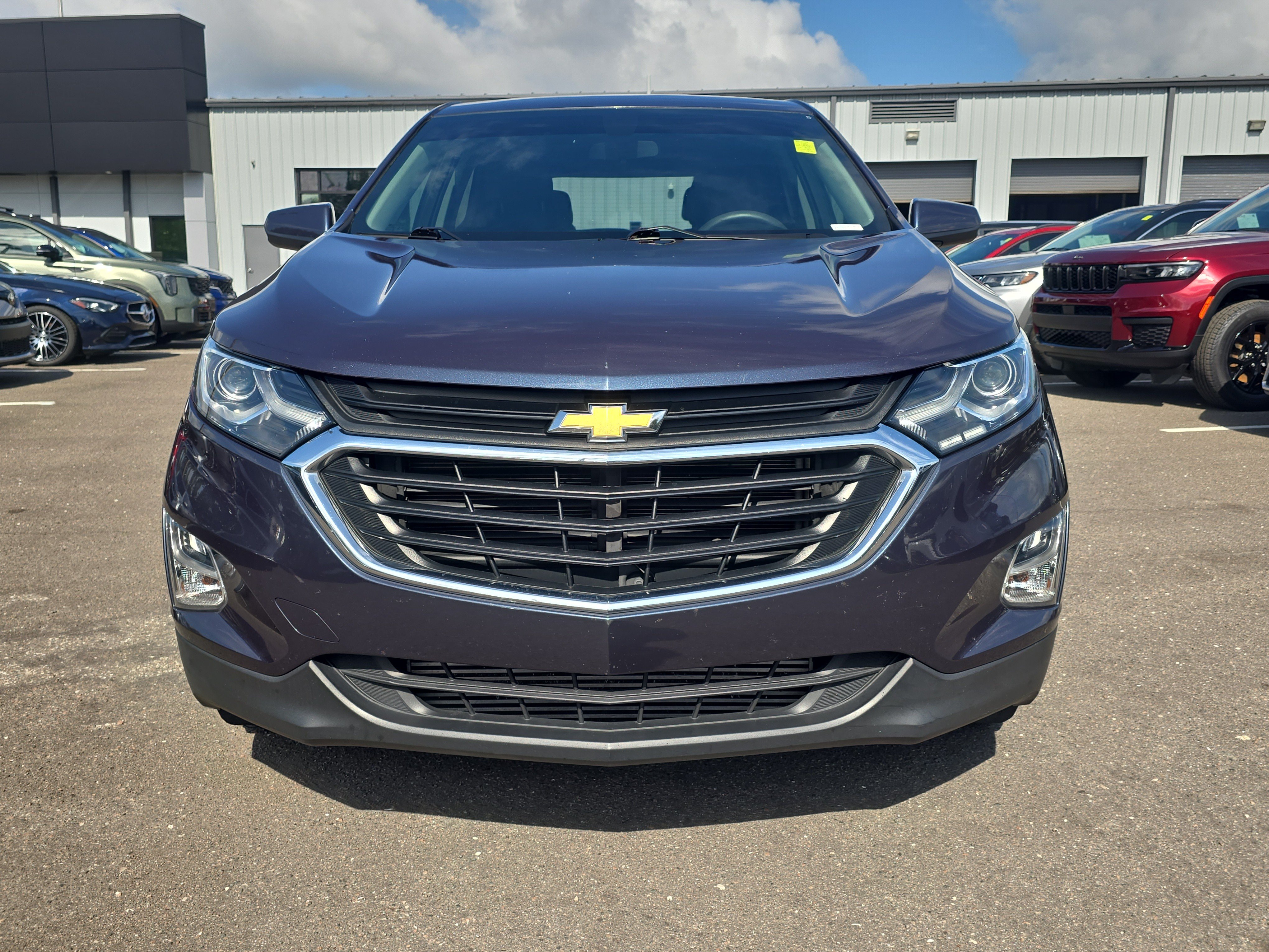 Used 2018 Chevrolet Equinox LT FWD image 3