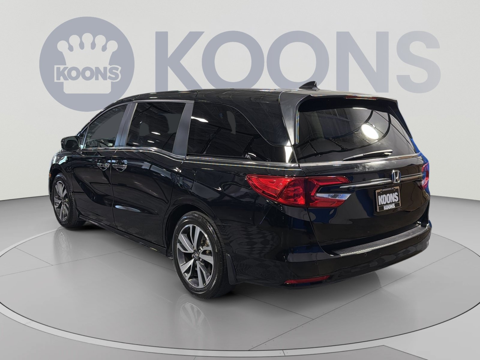 Used 2023 Honda Odyssey Touring image 4