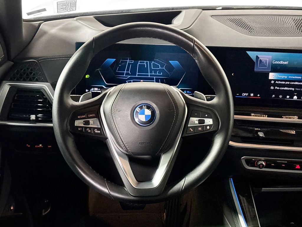 Used 2025 BMW X5 xDrive50e image 13