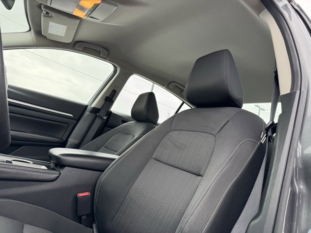 Used 2023 Nissan Altima 2.5 SV image 8