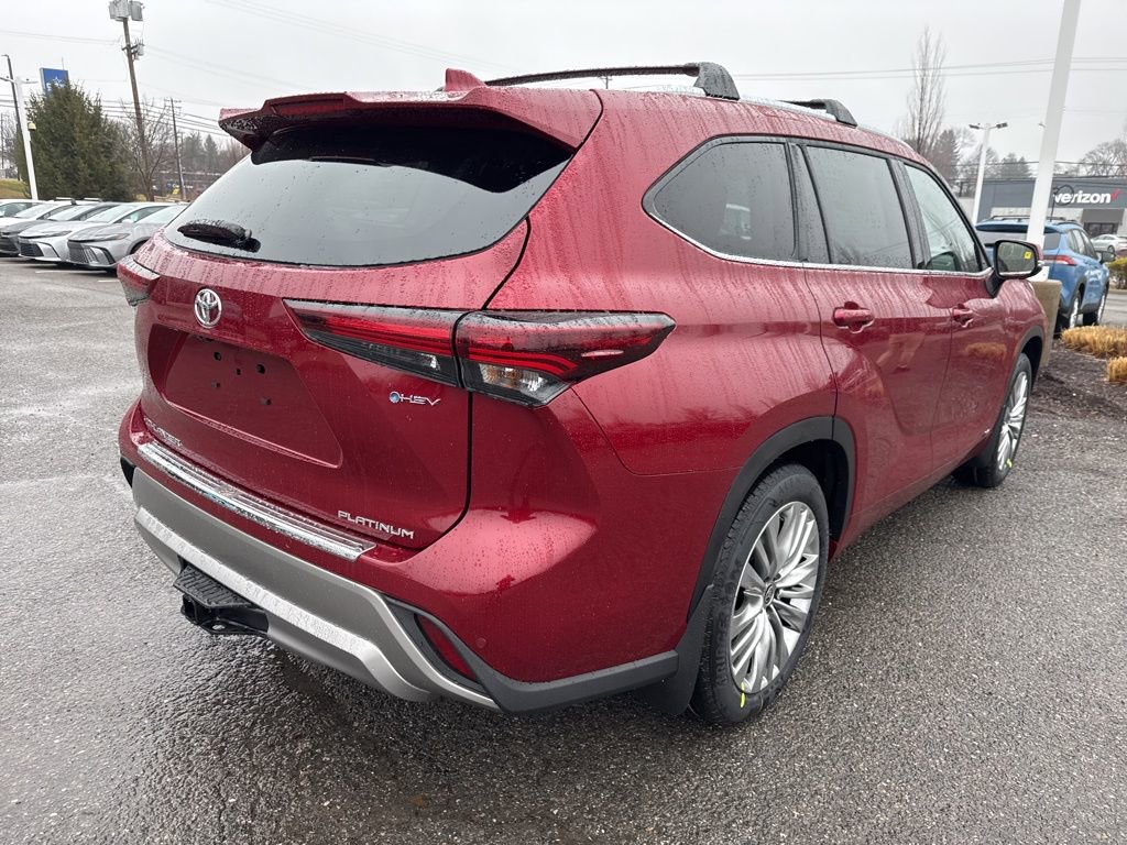 New 2026 Toyota Highlander Platinum image 13