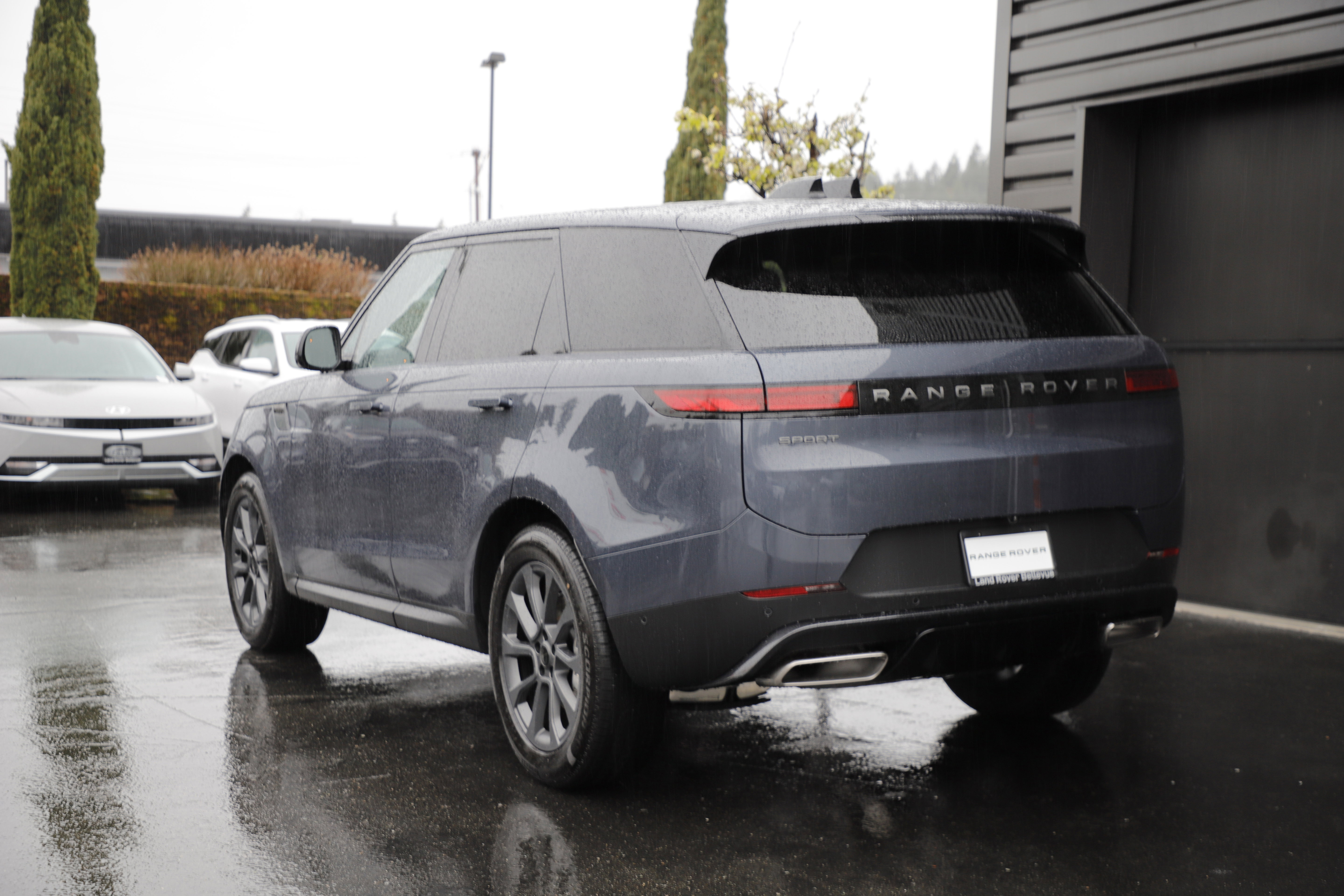 New 2026 Land Rover Range Rover Sport SE image 6