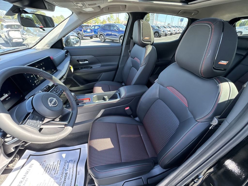 New 2026 Nissan Kicks SR w/ SR Premium Package AWD/4WD image 11