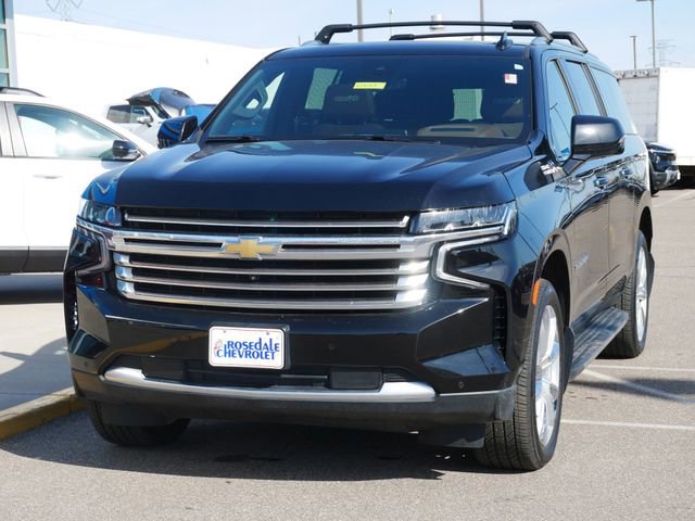 Used 2024 Chevrolet Suburban High Country AWD/4WD image 3