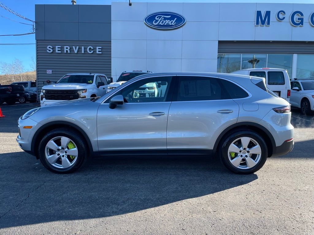 Used 2022 Porsche Cayenne E-Hybrid image 2