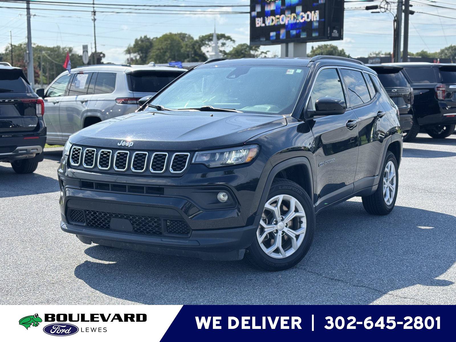 Used 2024 Jeep Compass Latitude
