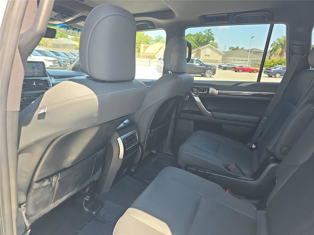 Used 2023 Lexus GX 460 Premium AWD/4WD image 12