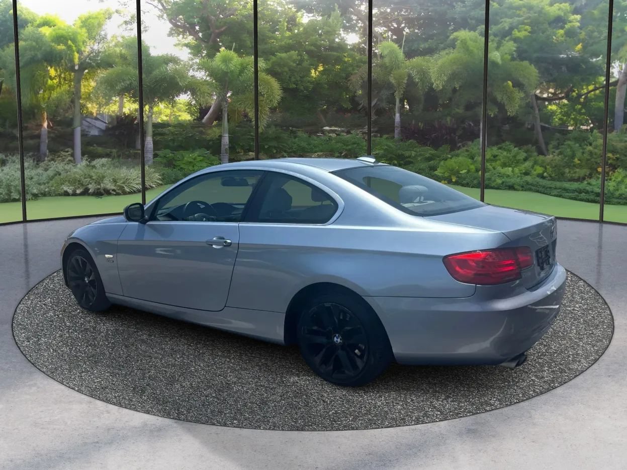 Used 2011 BMW 328i xDrive Coupe AWD/4WD image 7