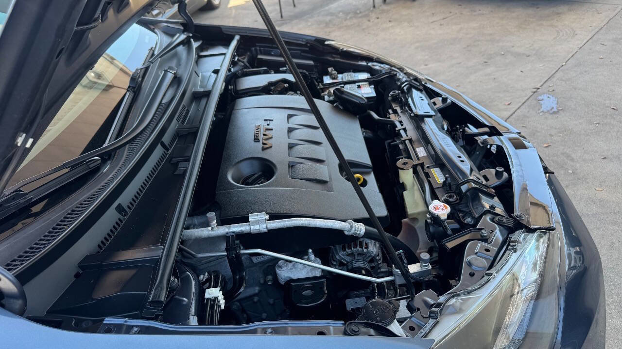 Used 2019 Toyota Corolla LE image 21