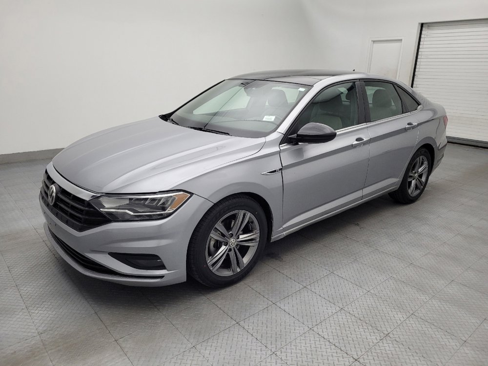 Used 2020 Volkswagen Jetta R-Line FWD image 2