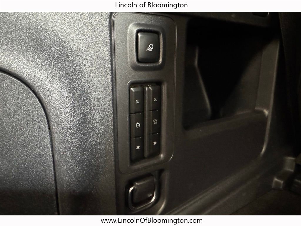 Certified 2025 Lincoln Navigator Reserve AWD/4WD image 26