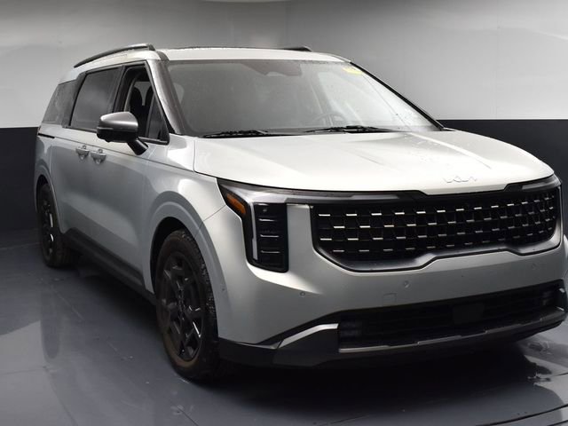 Certified 2025 Kia Carnival SX Prestige image 2