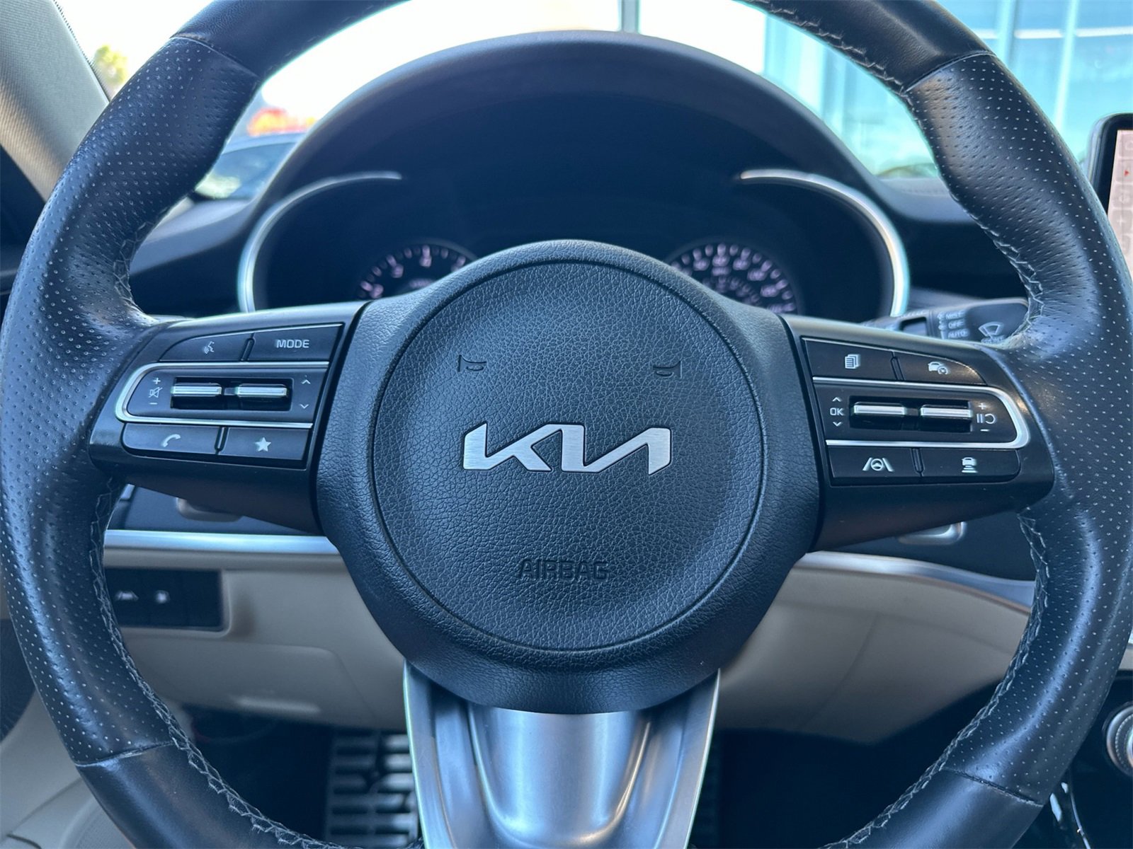 Used 2023 Kia Stinger GT-Line w/ Sun & Sound Package image 25