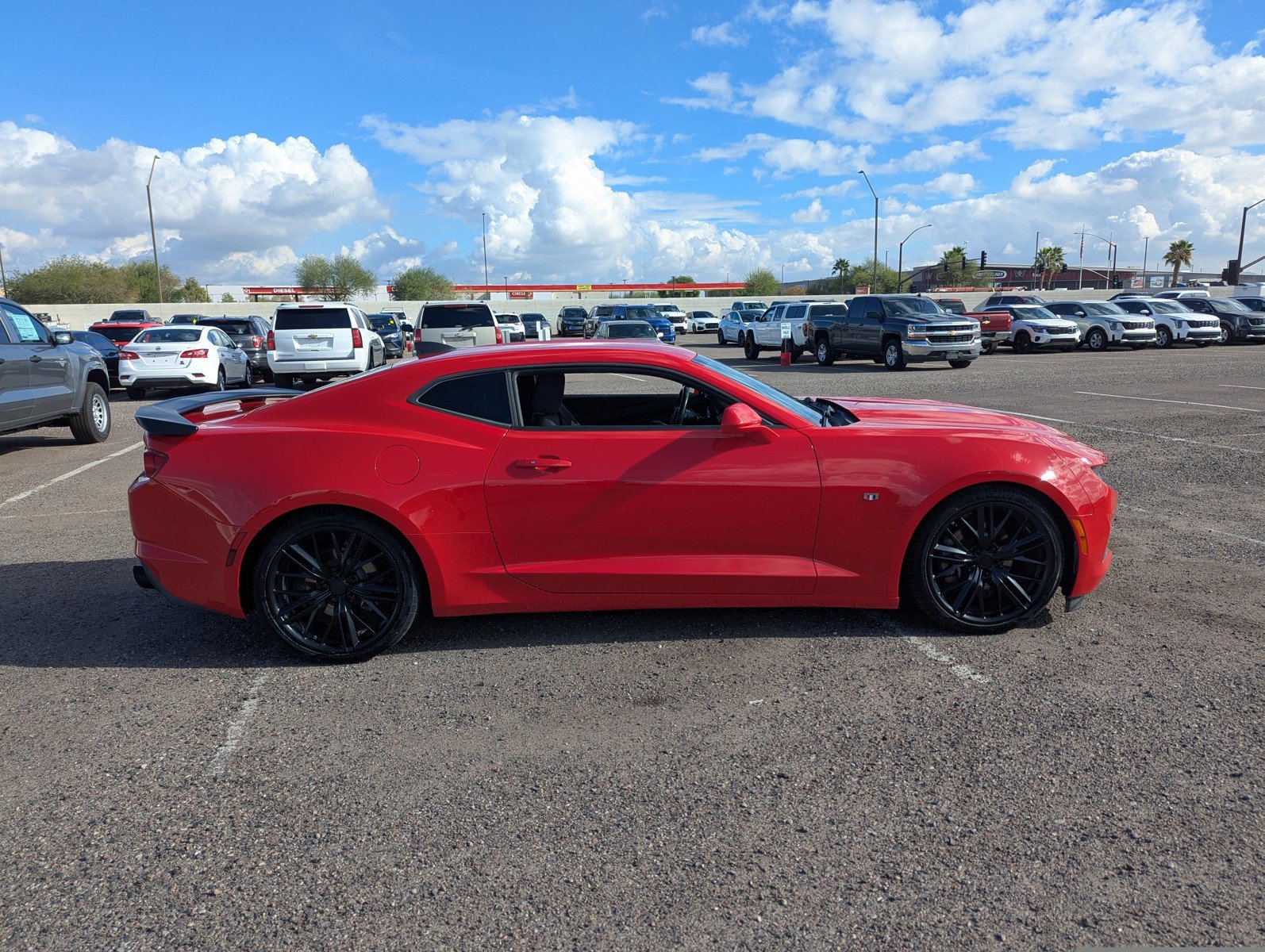 Used 2020 Chevrolet Camaro LT image 5