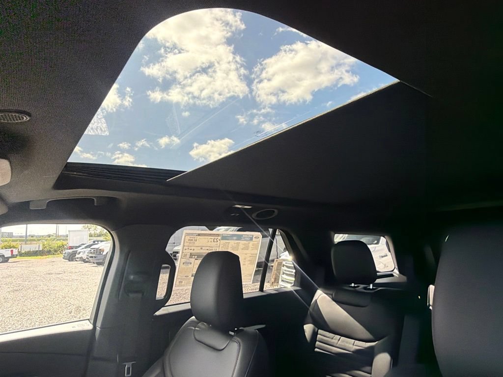 New 2027 Ford Explorer ST-Line w/ Premium Package AWD/4WD image 28