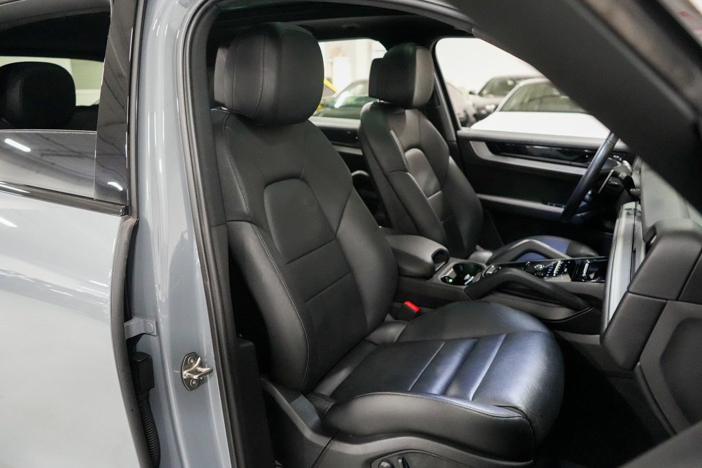 Used 2024 Porsche Cayenne image 15
