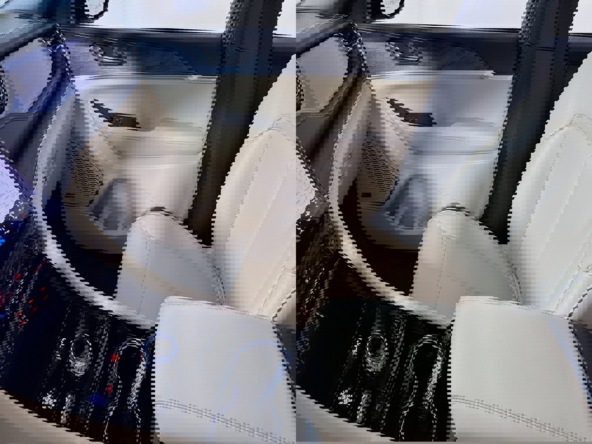 Used 2023 Jeep Grand Cherokee 4WD 4xe image 24