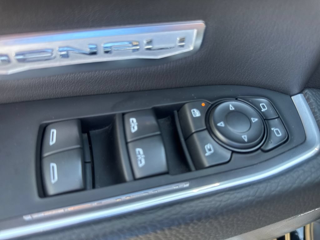 Used 2023 GMC Sierra 1500 Denali AWD/4WD image 17