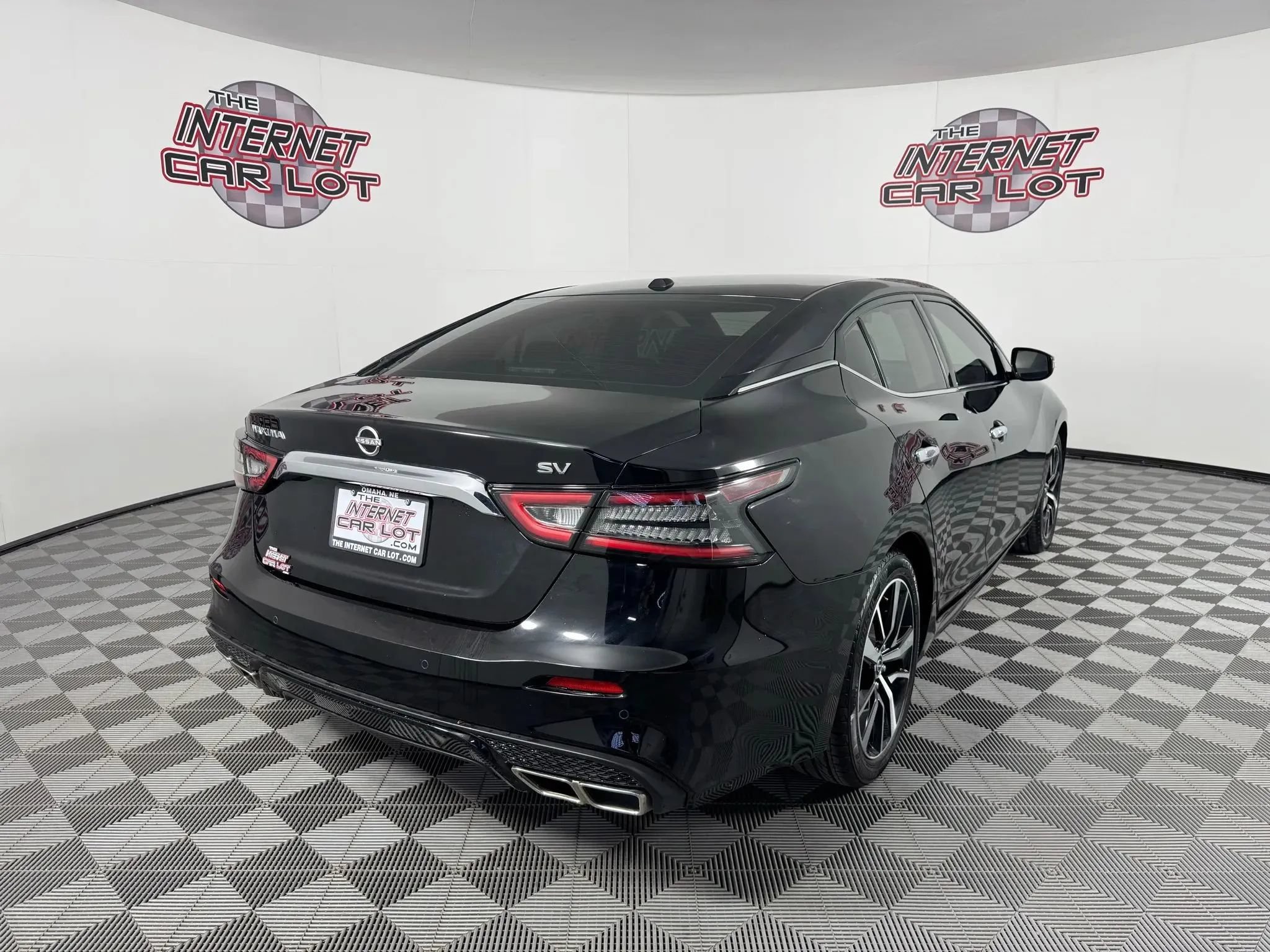 Used 2023 Nissan Maxima SV w/ Floor Mat Group FWD image 7