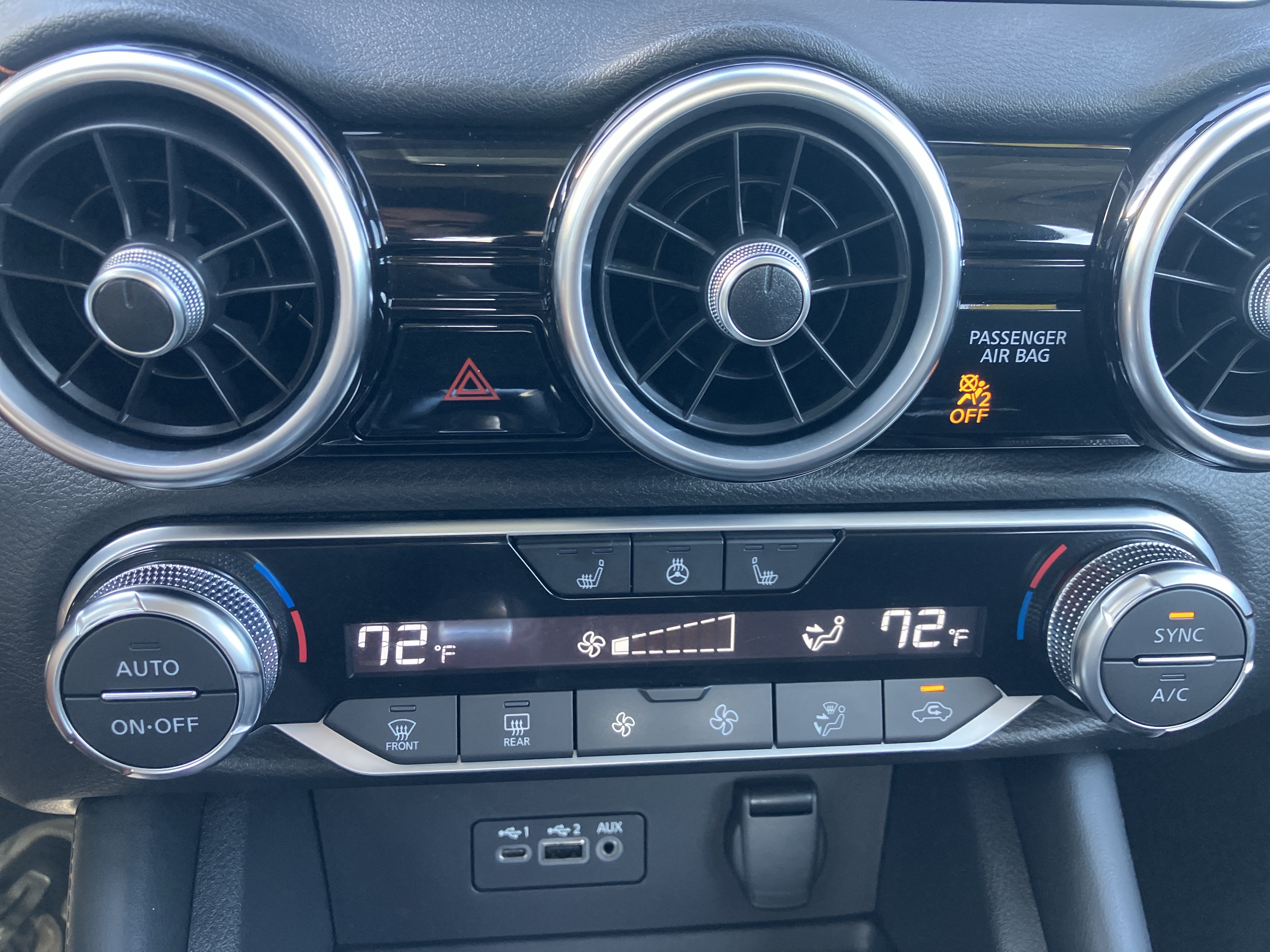 Used 2022 Nissan Sentra SR w/ SR Premium Package FWD image 26