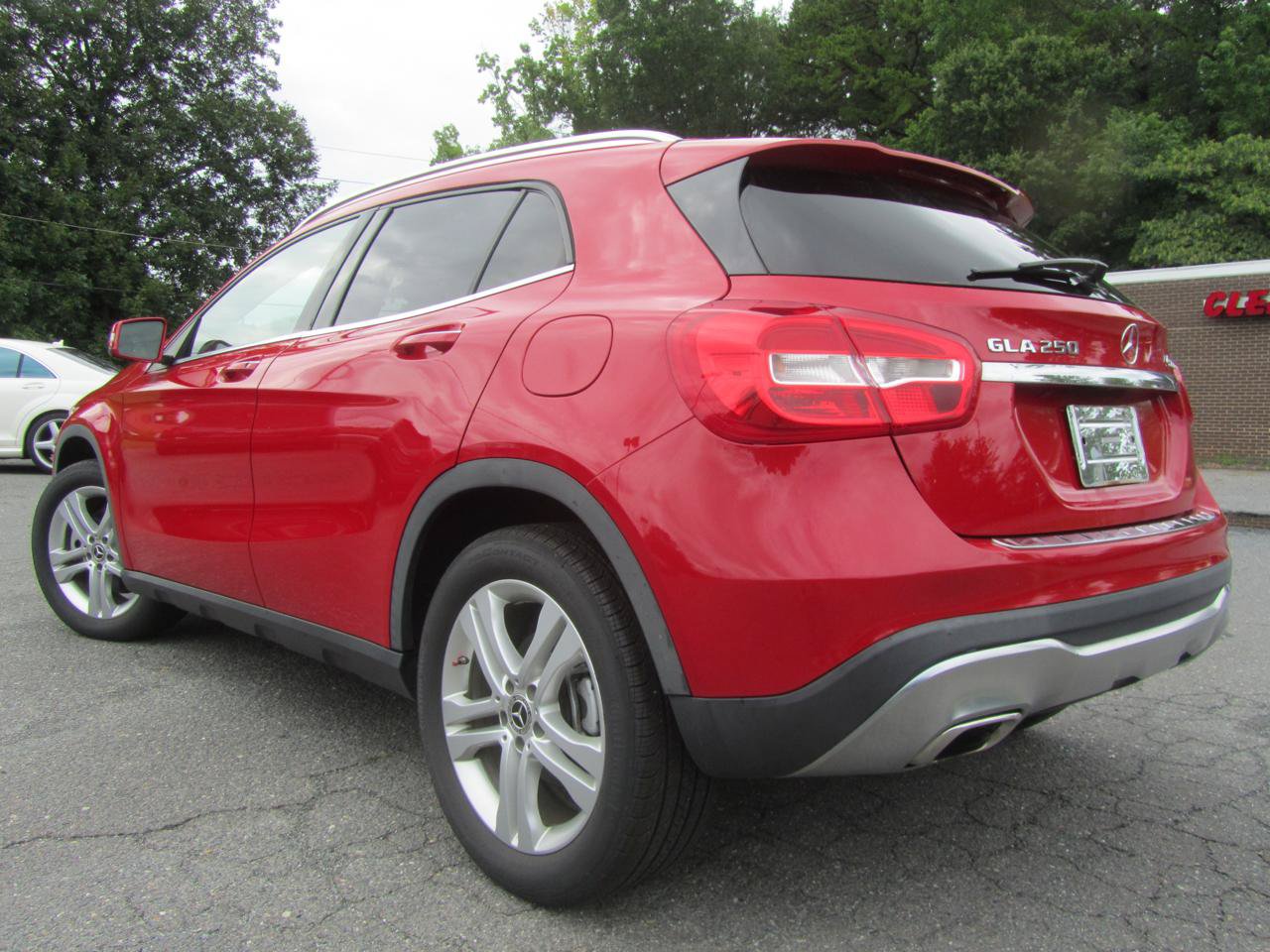 Used 2018 Mercedes-Benz GLA 250 4MATIC image 8