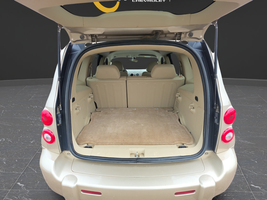 Used 2006 Chevrolet HHR LT FWD image 17
