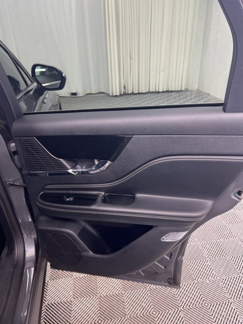 Certified 2022 Lincoln Corsair AWD w/ Equipment Group 101A image 19