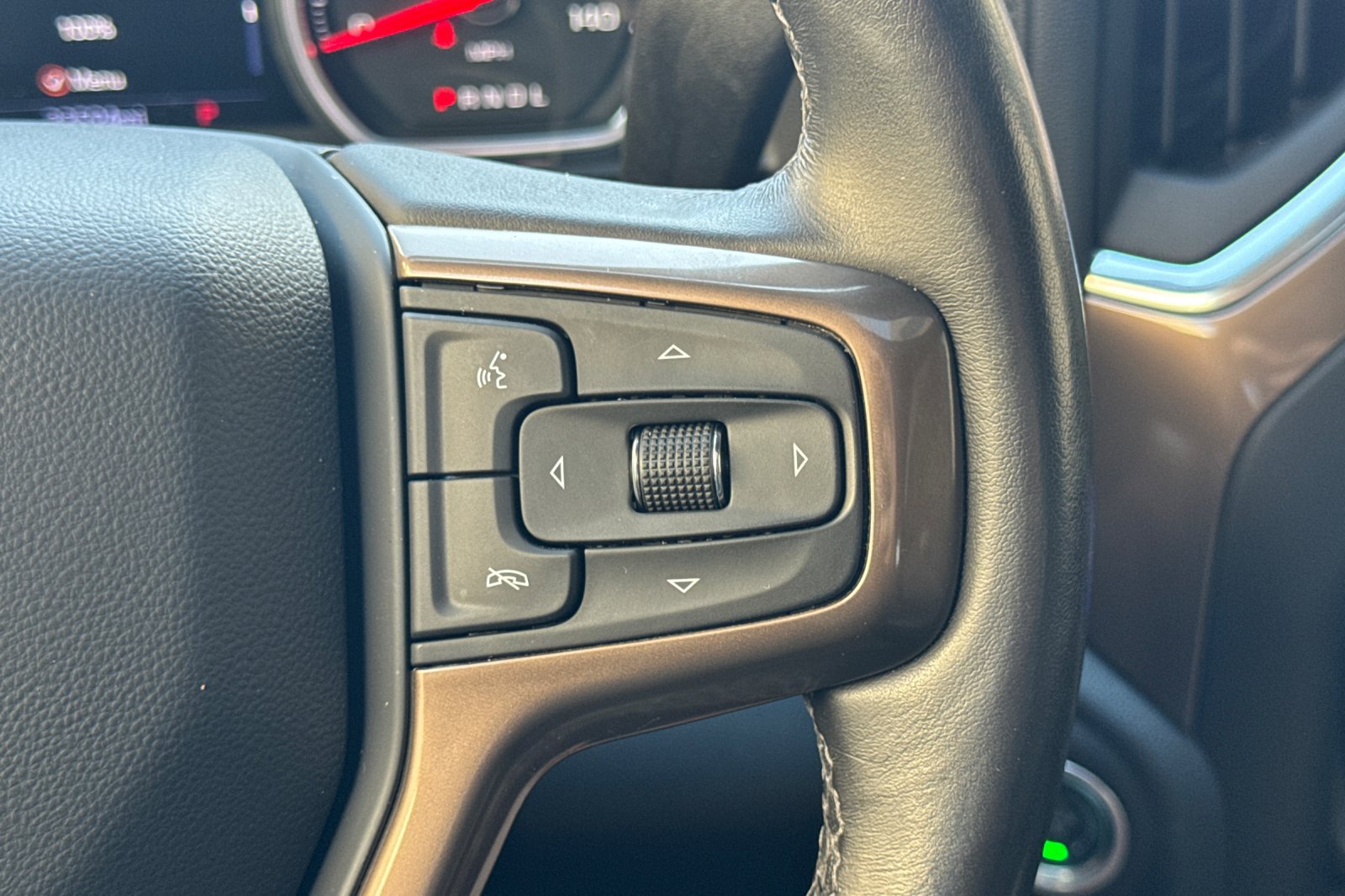 Used 2022 Chevrolet Silverado 3500 High Country w/ Safety Package II AWD/4WD image 30