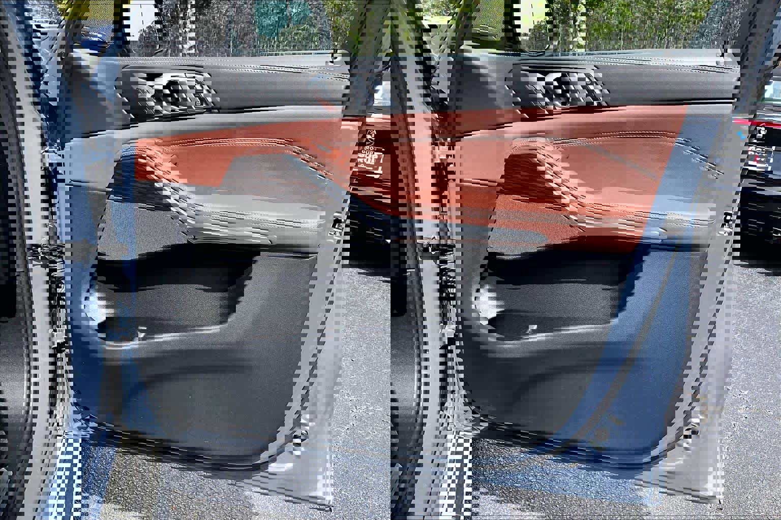 Certified 2024 BMW X7 xDrive40i w/ Premium Package image 23