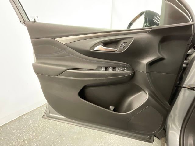 Used 2025 Buick Envista Sport Touring FWD image 9