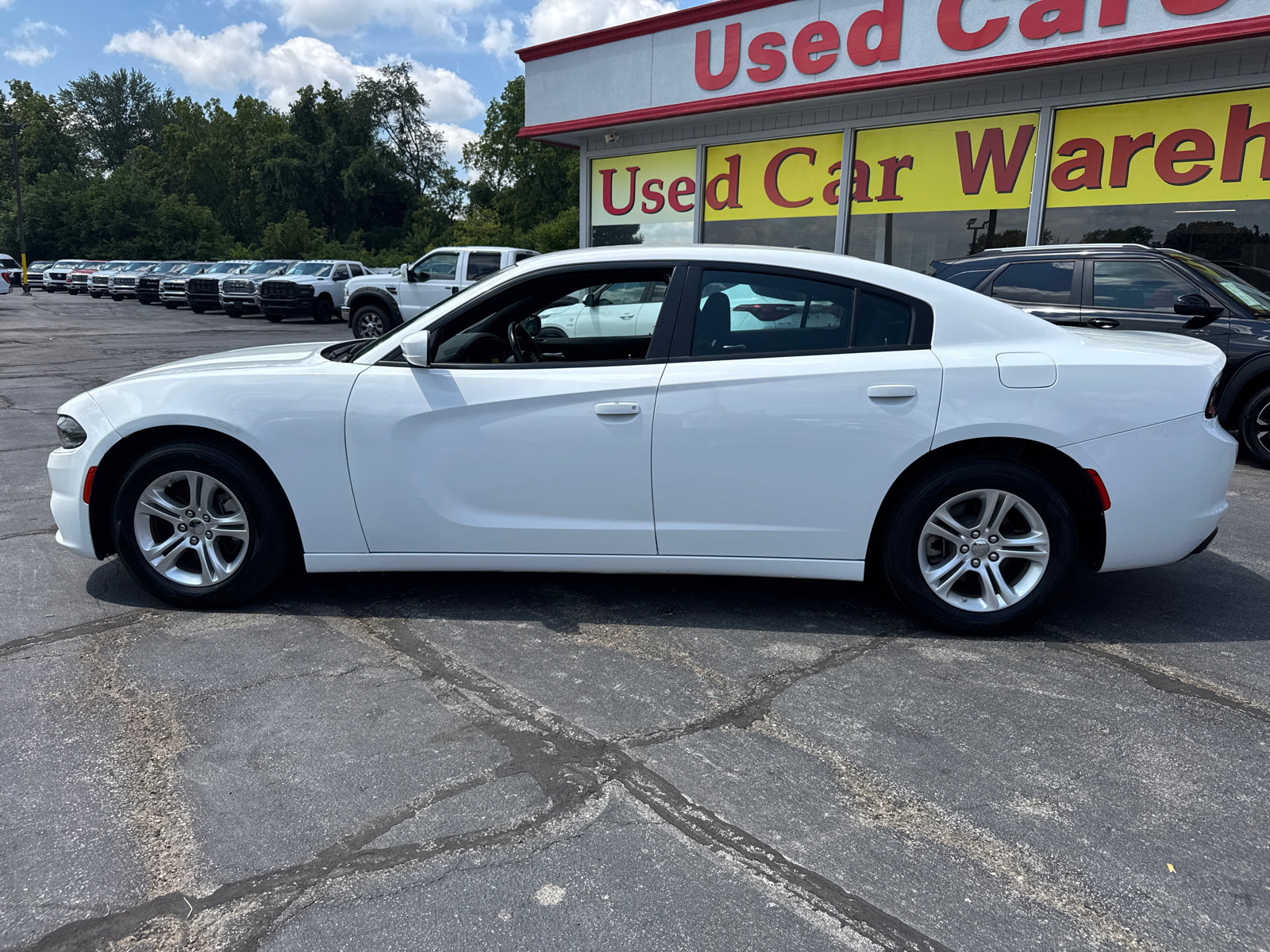 Used 2022 Dodge Charger SXT image 3