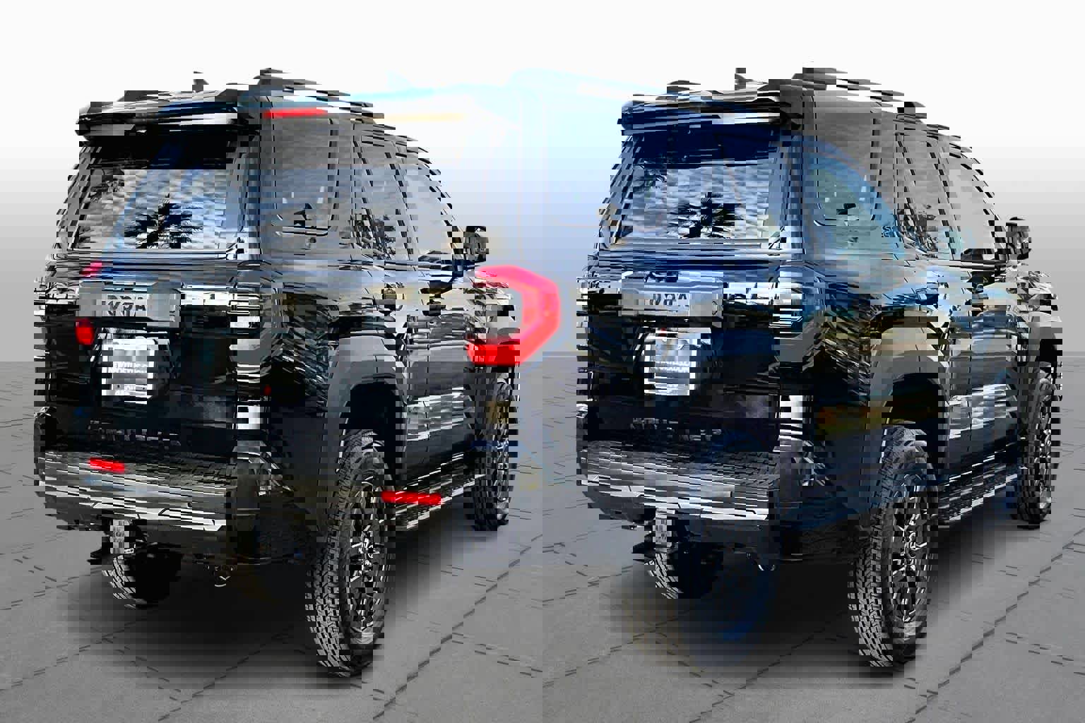 Used 2025 Toyota 4Runner SR5 image 12