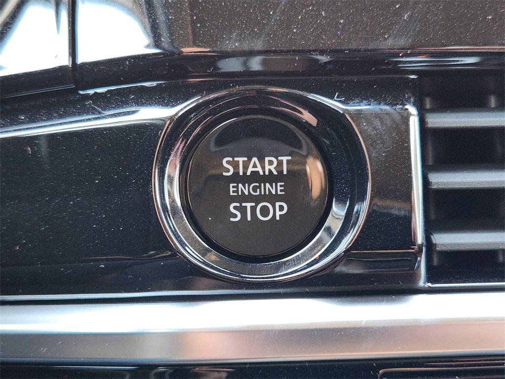 New 2025 Nissan Pathfinder Platinum image 16