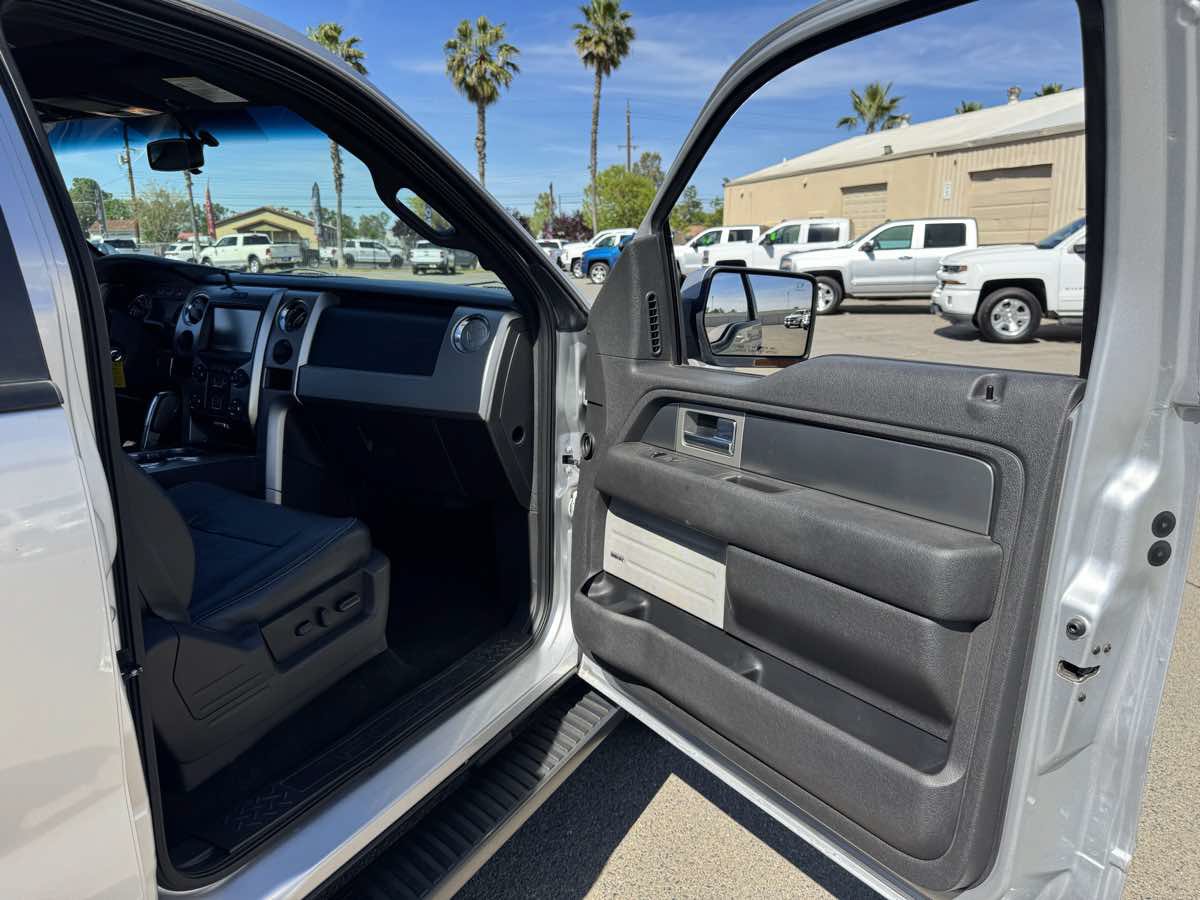 Used 2014 Ford F150 FX4 w/ Equipment Group 402A Luxury AWD/4WD image 17
