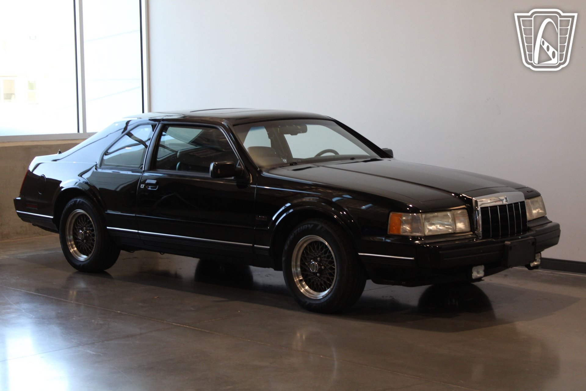 Used 1991 Lincoln Mark VII LSC RWD image 11
