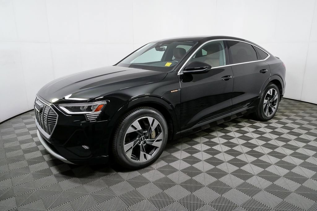 Certified 2022 Audi e-tron Premium image 27