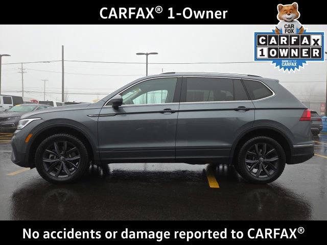 Certified 2024 Volkswagen Tiguan SE image 3