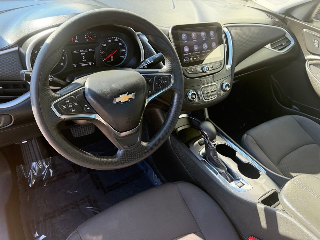 Used 2024 Chevrolet Malibu LT image 11