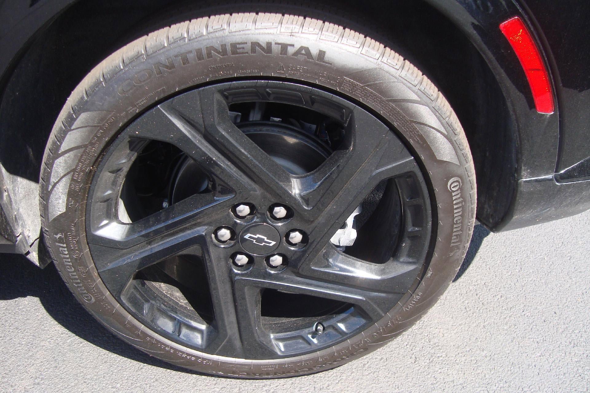 Certified 2025 Chevrolet Equinox EV RS FWD image 7