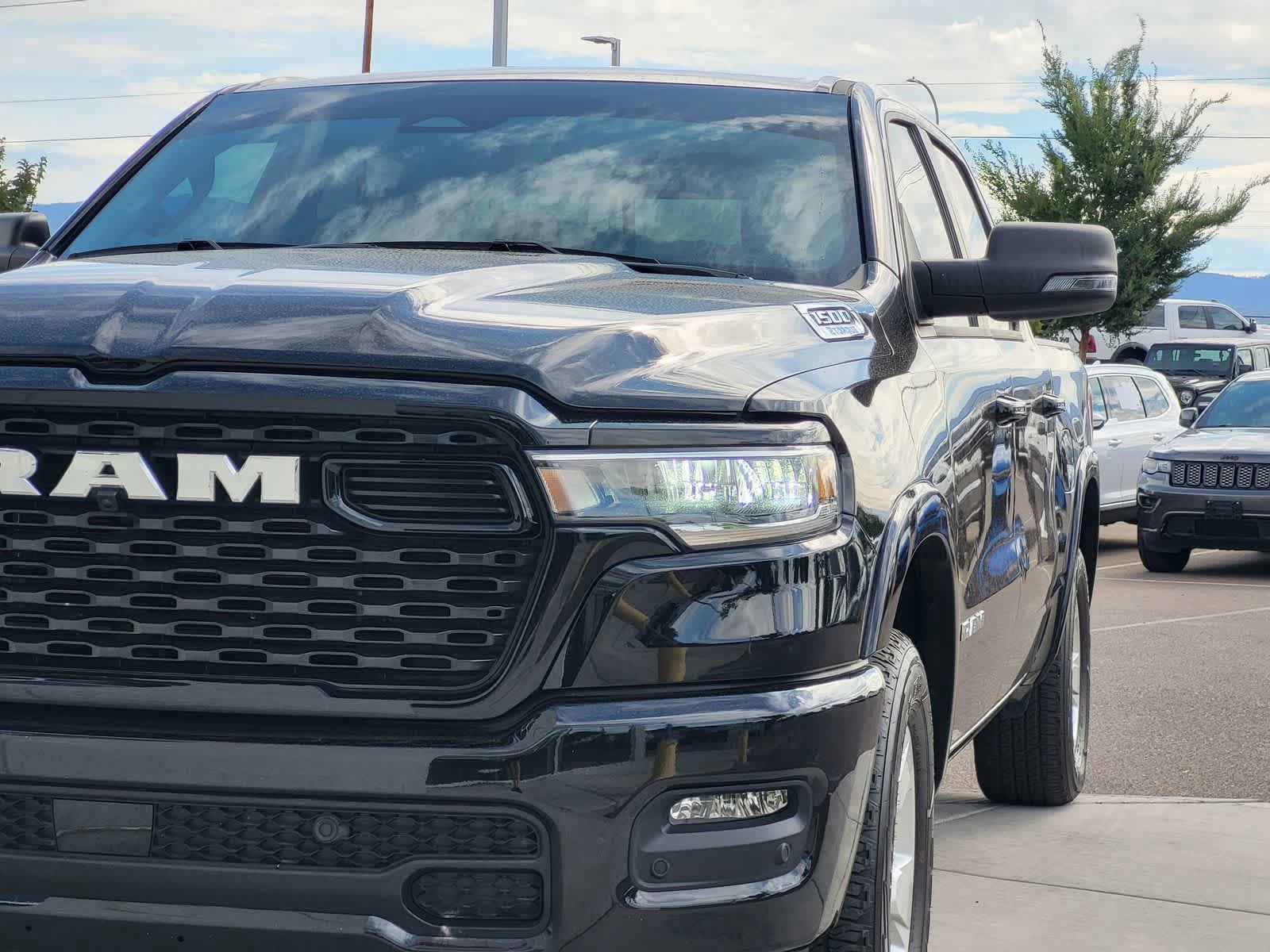 Used 2025 RAM 1500 Big Horn AWD/4WD image 7