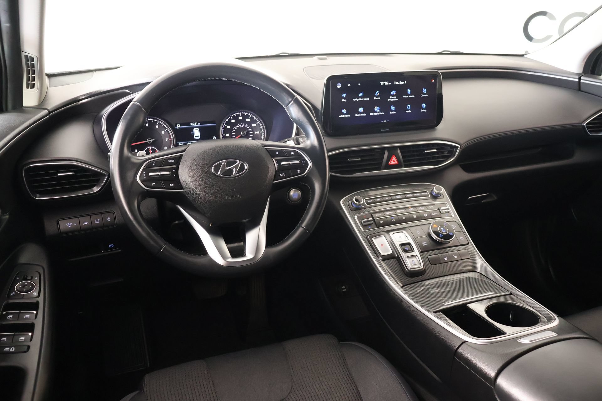Used 2023 Hyundai Santa Fe SEL AWD/4WD image 2