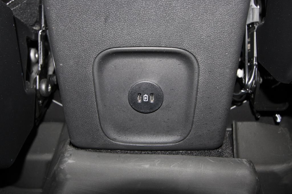 Used 2025 Ford Escape SE w/ PHEV Premium Package FWD image 28