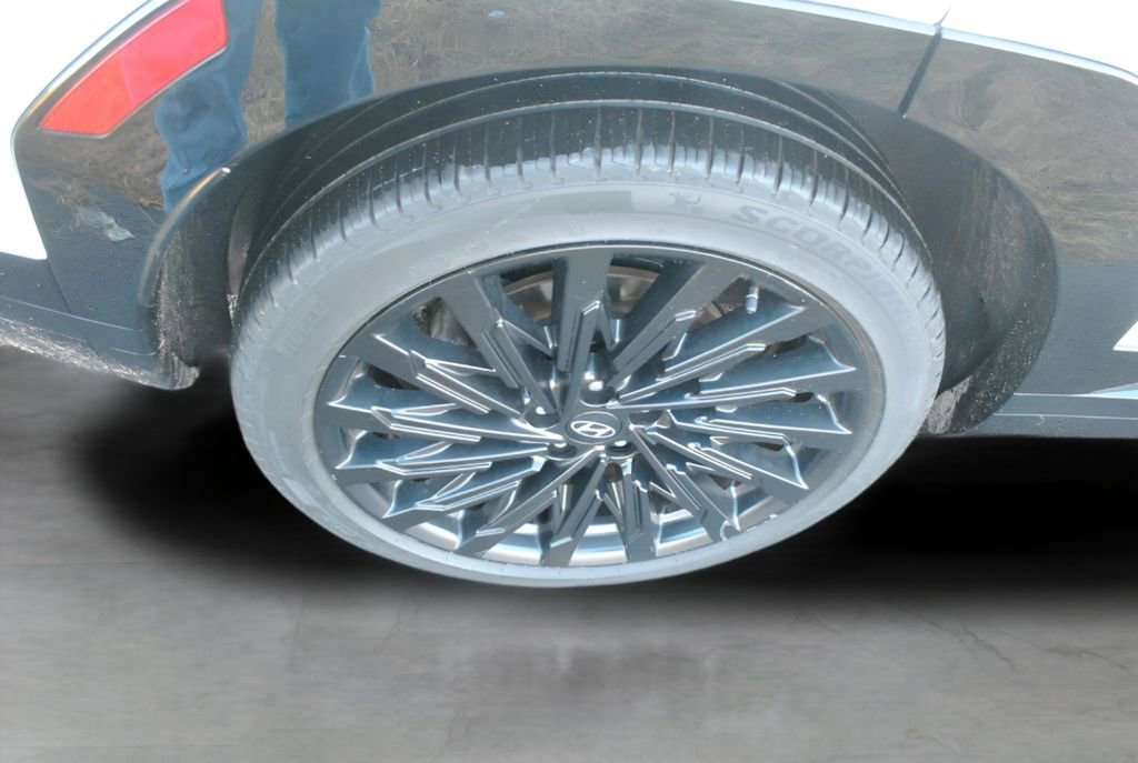 Used 2024 Hyundai Santa Fe Calligraphy image 29